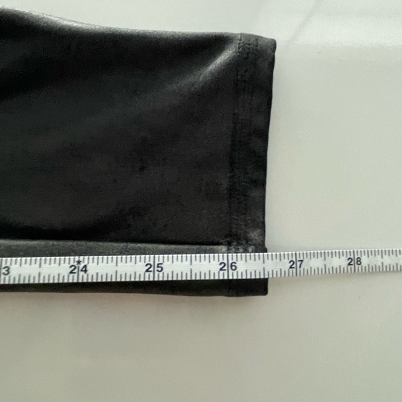 Top Seller Spanx Faux Leather Legging Size‎ Medium - Picture 7 of 7